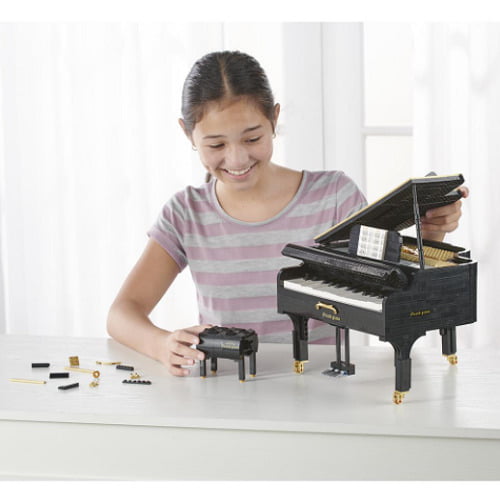 Playable-Miniature-Grand-Piano
